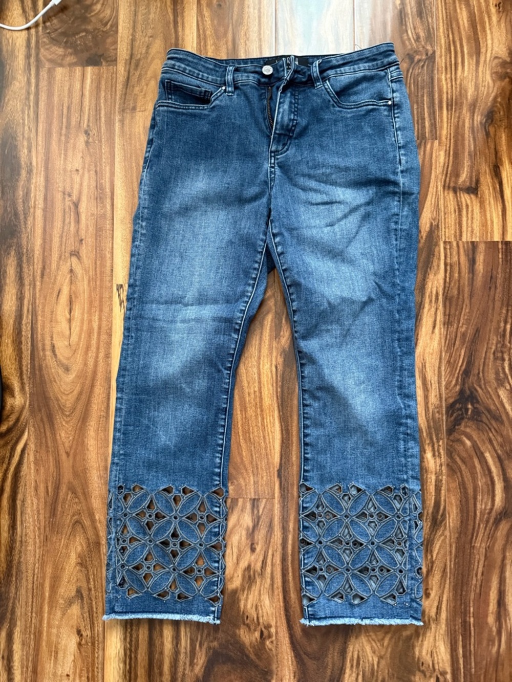 Joseph Ribkoff Dark Blue Cropped Jeans with Laser-Cut Hem